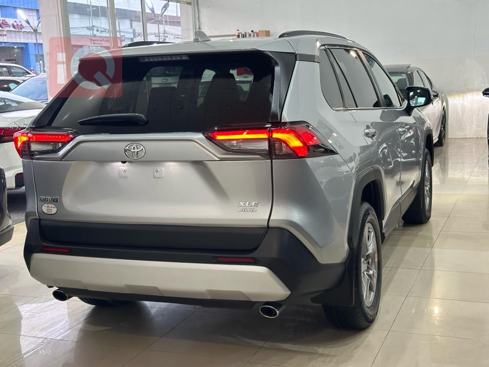 تويوتا راف 4